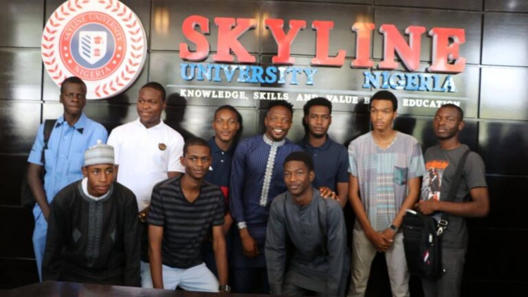 Nigerian Ahmed Musa to sponsor 100 University students